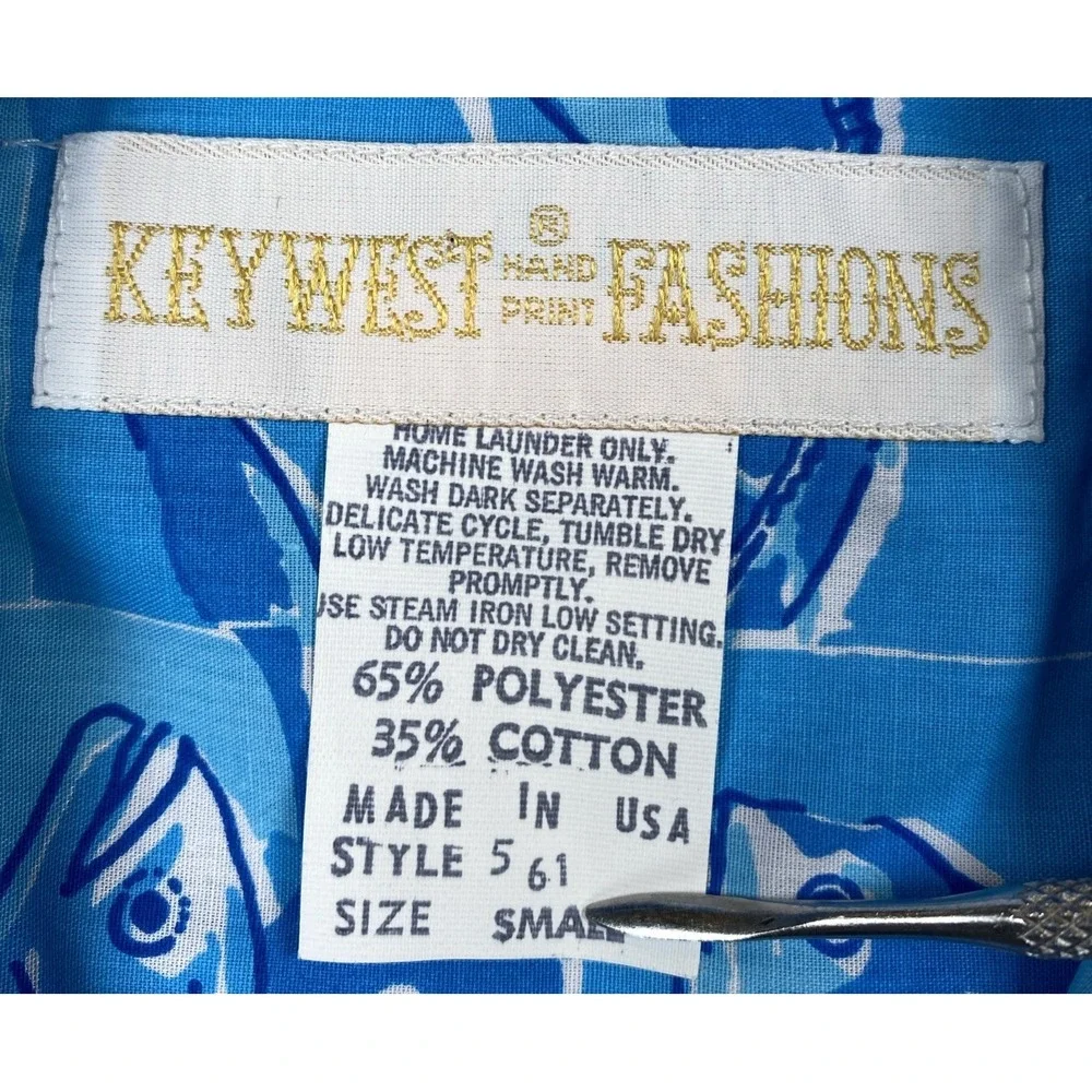 Vintage KEY WEST FASHIONS Button Up Shirt Blue Sport‎ Fish Men's Small Brand New